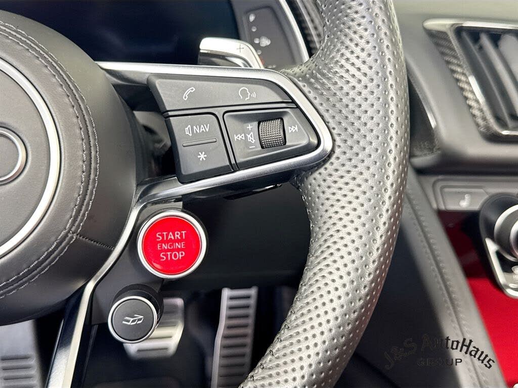 2020 Audi R8 quattro V10 Performance Spyder AWD photo 14 of 24