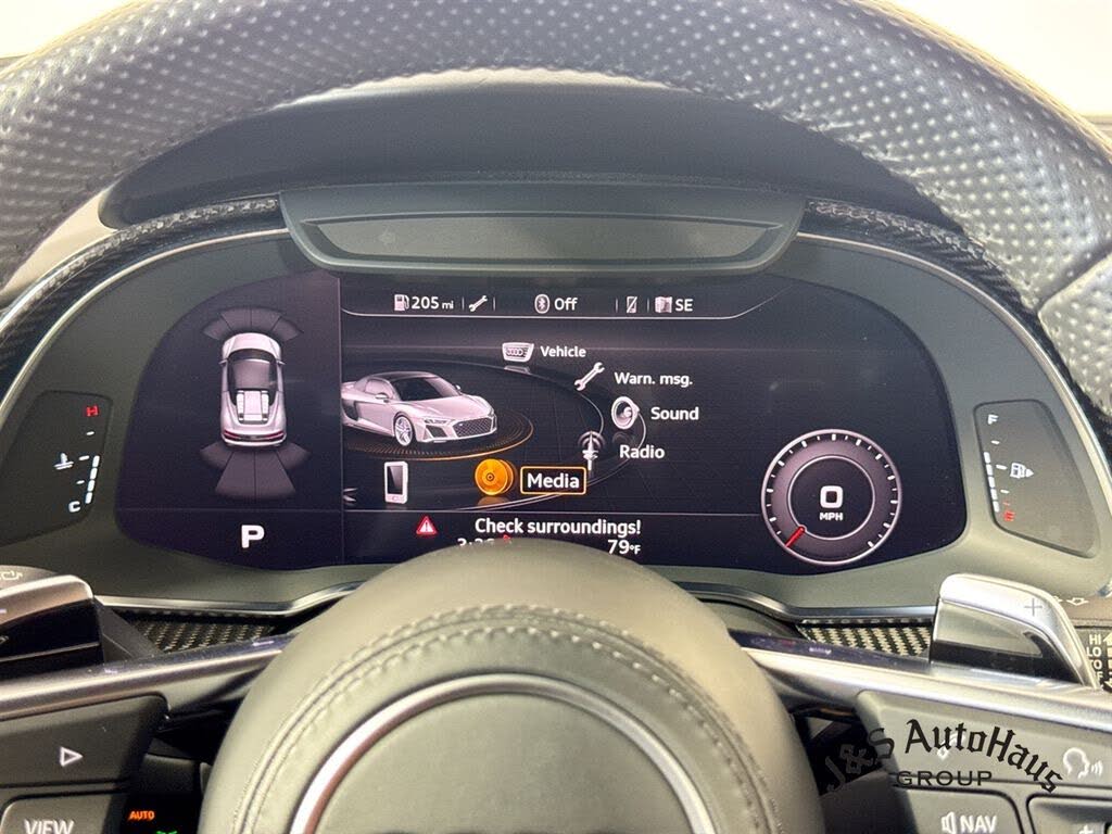 2020 Audi R8 quattro V10 Performance Spyder AWD photo 18 of 24