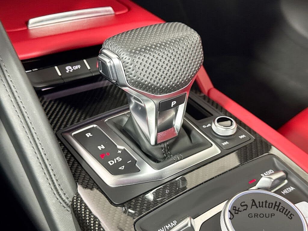 2020 Audi R8 quattro V10 Performance Spyder AWD photo 22 of 24