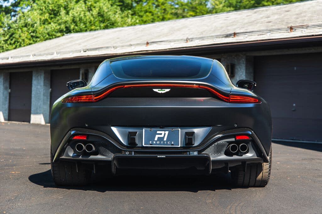 2019 Aston Martin Vantage RWD photo 22