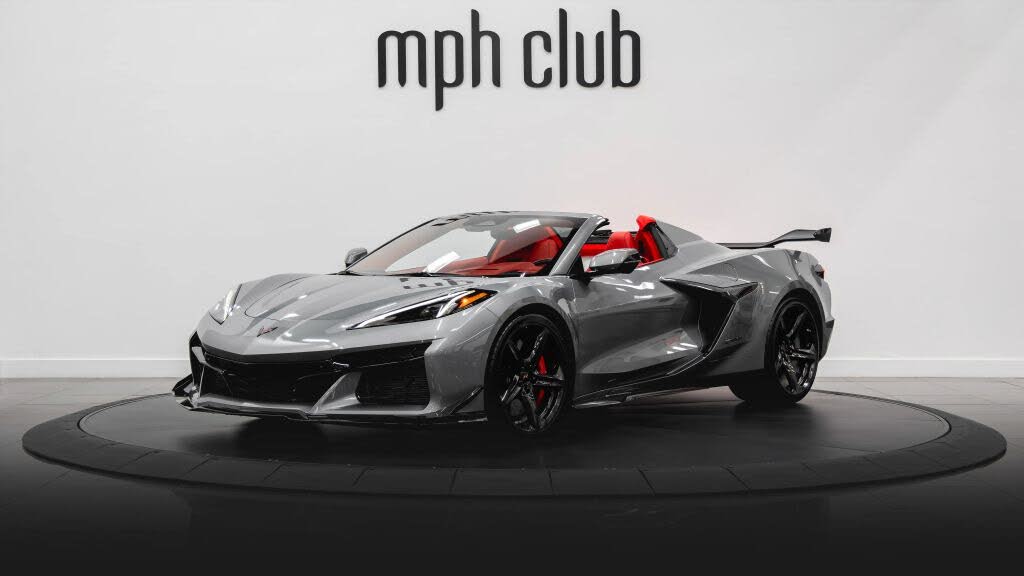 2024 Chevrolet Corvette Z06 3LZ Convertible RWD photo 2