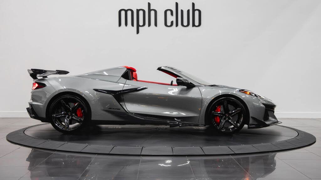 2024 Chevrolet Corvette Z06 3LZ Convertible RWD photo 18