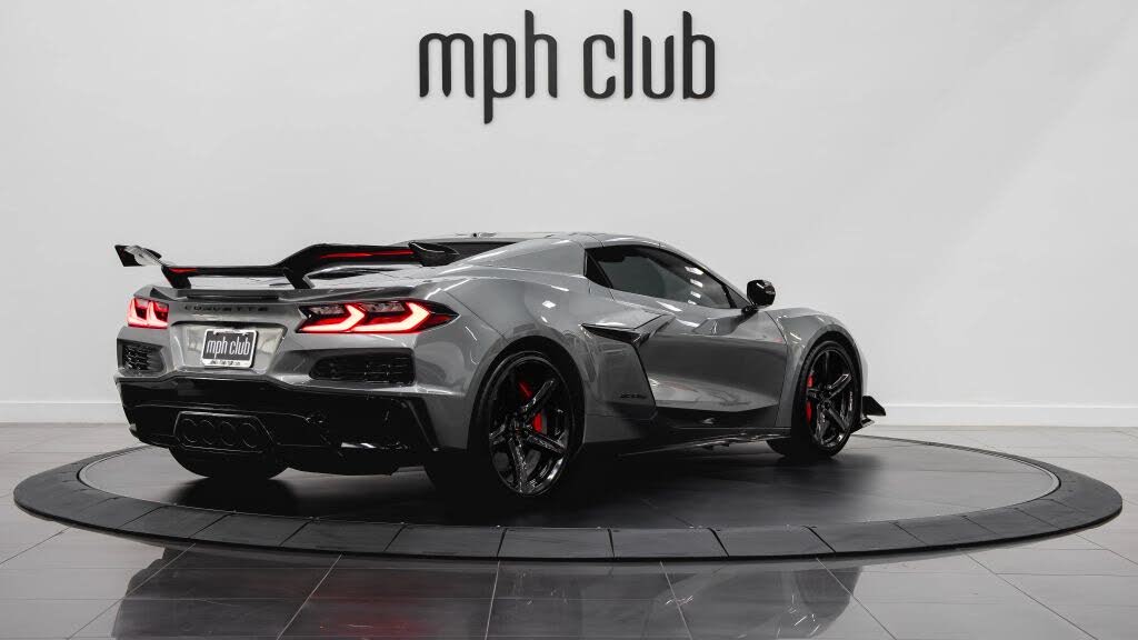 2024 Chevrolet Corvette Z06 3LZ Convertible RWD photo 9
