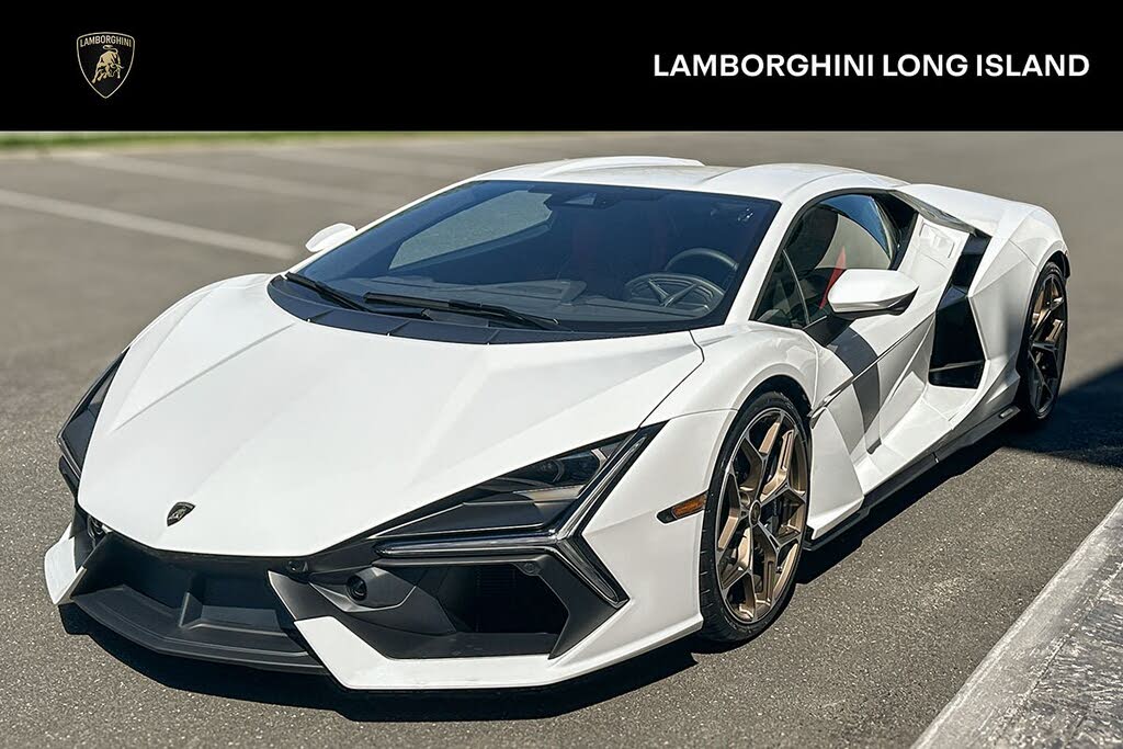 2026 Lamborghini Revuelto AWD
