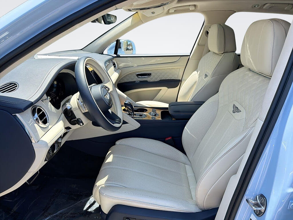 2023 Bentley Bentayga Hybrid Azure AWD photo 21