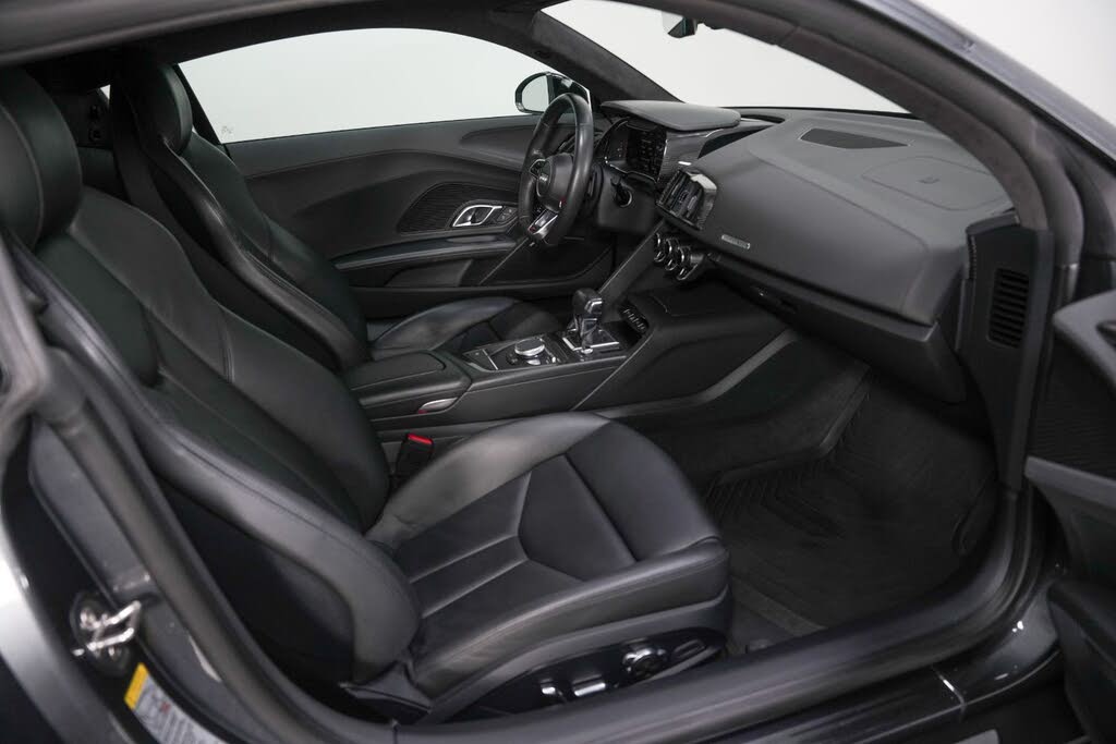 2018 Audi R8 V10 RWS Coupe RWD photo 2 of 24