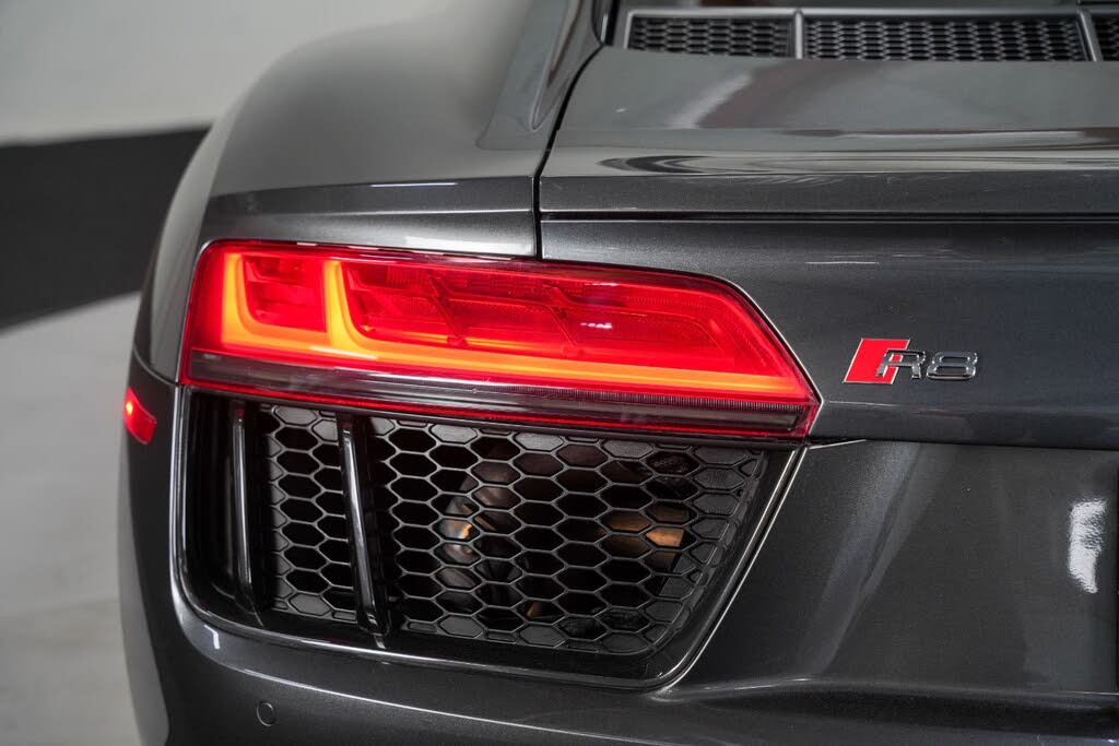2018 Audi R8 V10 RWS Coupe RWD photo 18 of 24