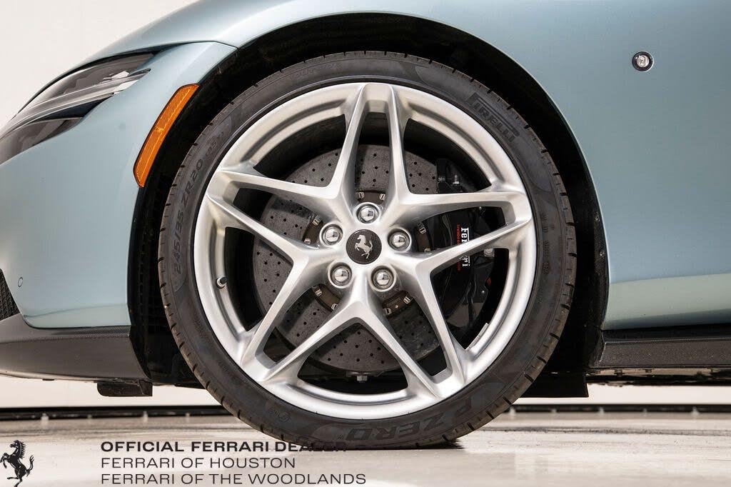 2024 Ferrari Roma Spider RWD photo 17