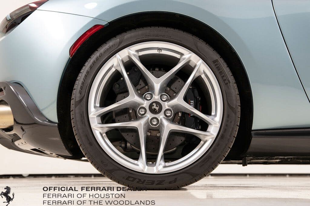 2024 Ferrari Roma Spider RWD photo 19