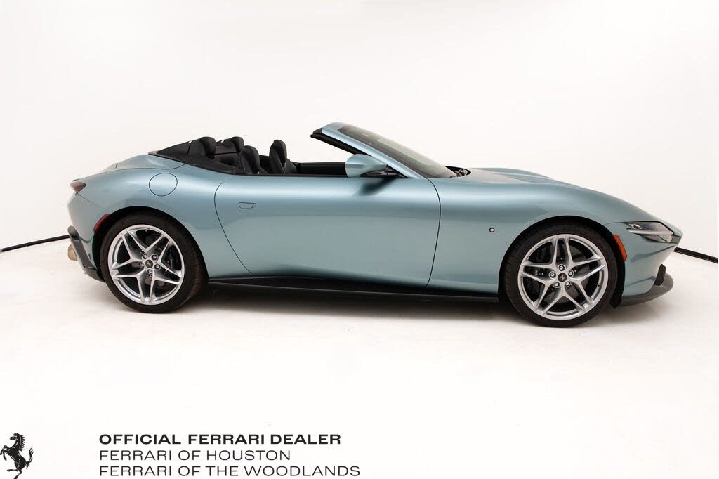 2024 Ferrari Roma Spider RWD photo 3