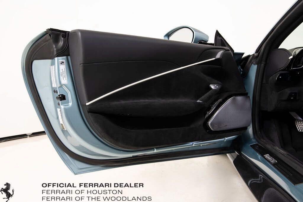 2024 Ferrari Roma Spider RWD photo 21