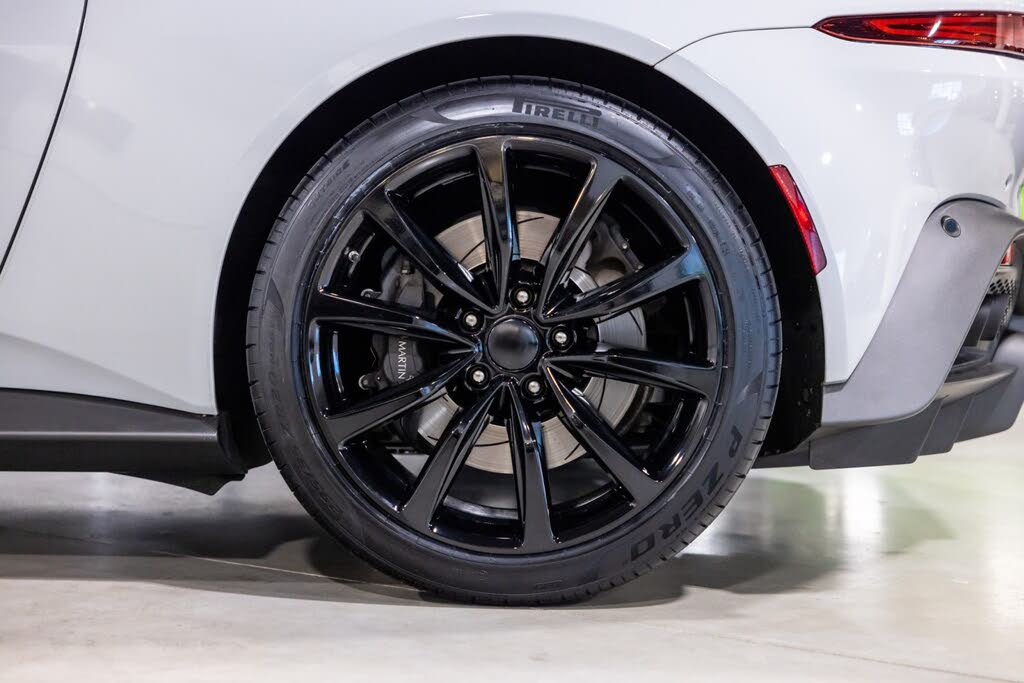 2023 Aston Martin Vantage V8 Coupe RWD photo 16