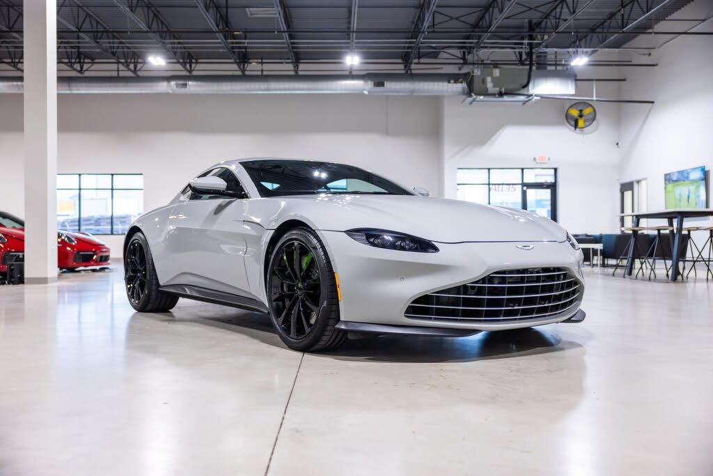 2023 Aston Martin Vantage V8 Coupe RWD photo 3