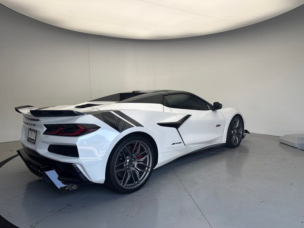 2023 Chevrolet Corvette Z06 3LZ Convertible RWD photo 24