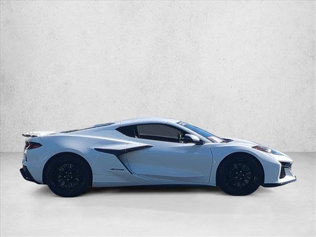 2026 Chevrolet Corvette Z06 1LZ Coupe RWD photo 4