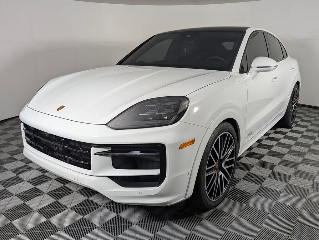 2025 Porsche Cayenne Coupe GTS AWD