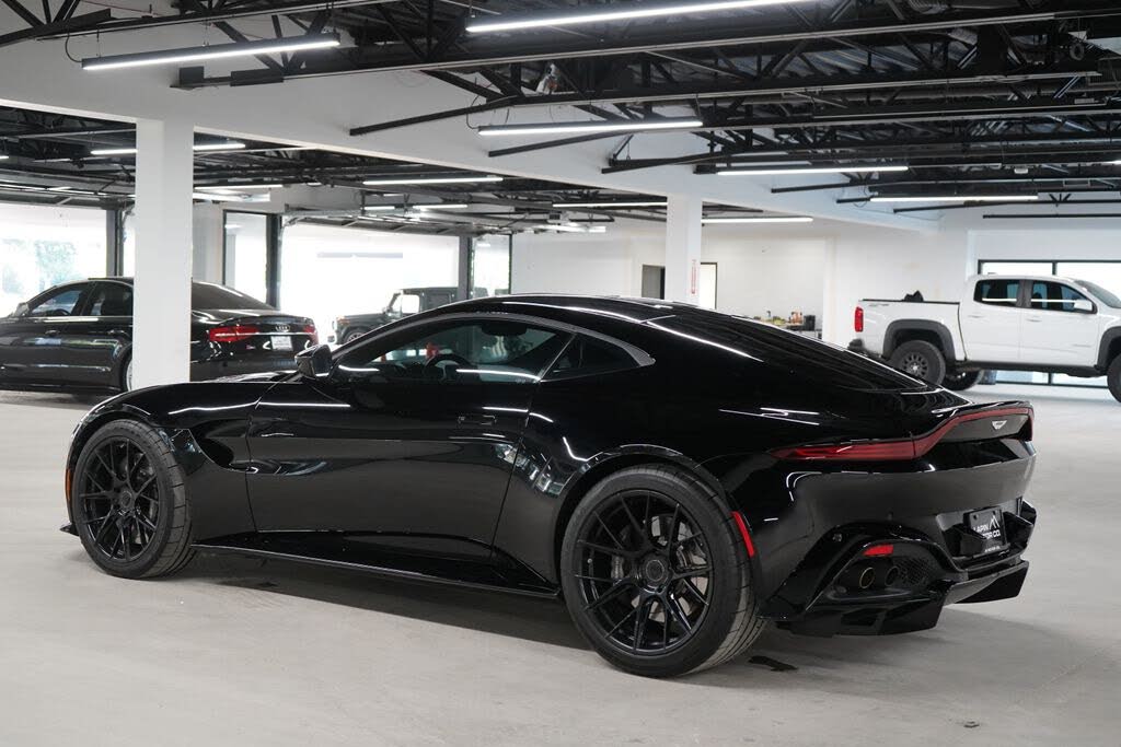 2020 Aston Martin Vantage RWD photo 12