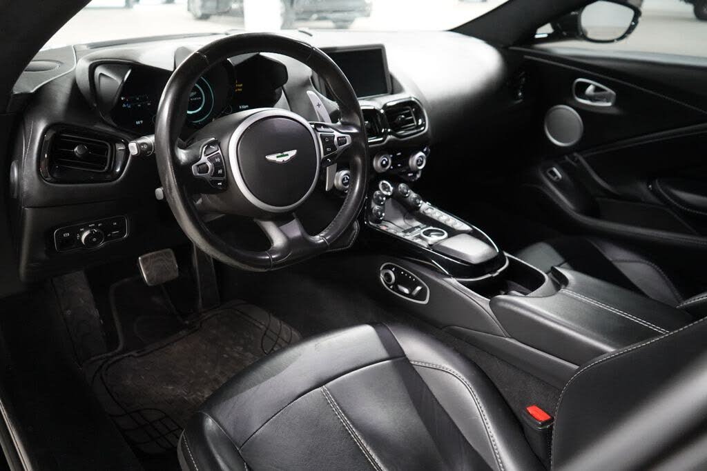 2020 Aston Martin Vantage RWD photo 15