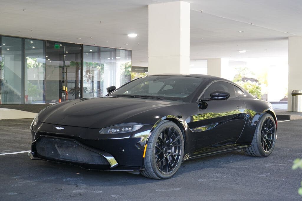 2020 Aston Martin Vantage RWD photo 23