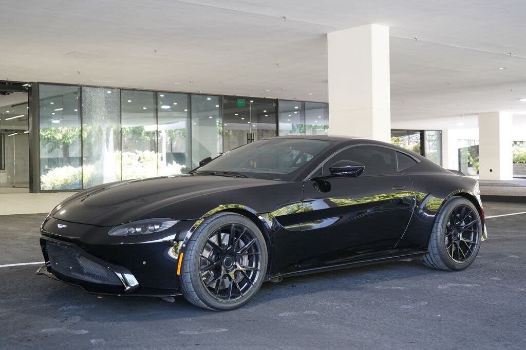 2020 Aston Martin Vantage RWD photo 24