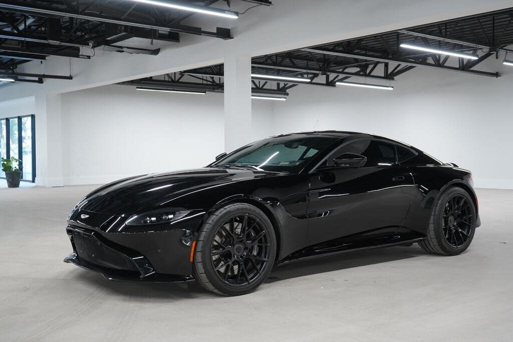 2020 Aston Martin Vantage RWD photo 9