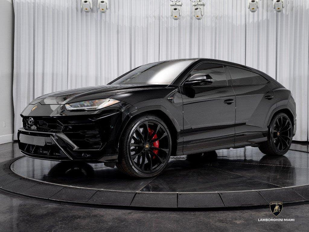 2022 Lamborghini Urus AWD photo 4