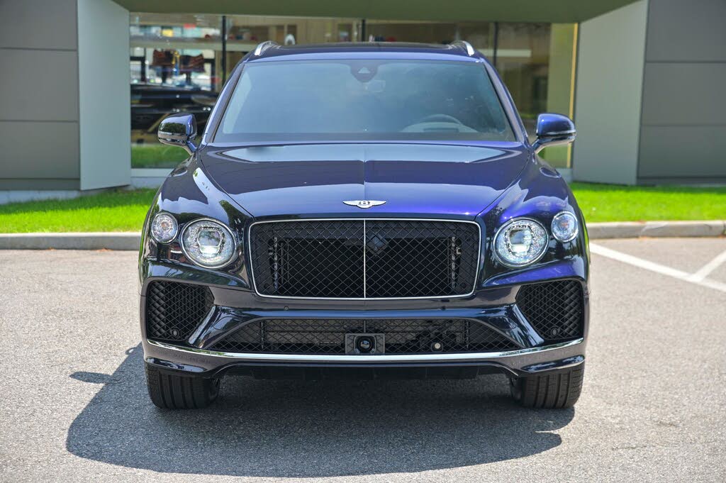 2026 Bentley Bentayga V8 AWD photo 3