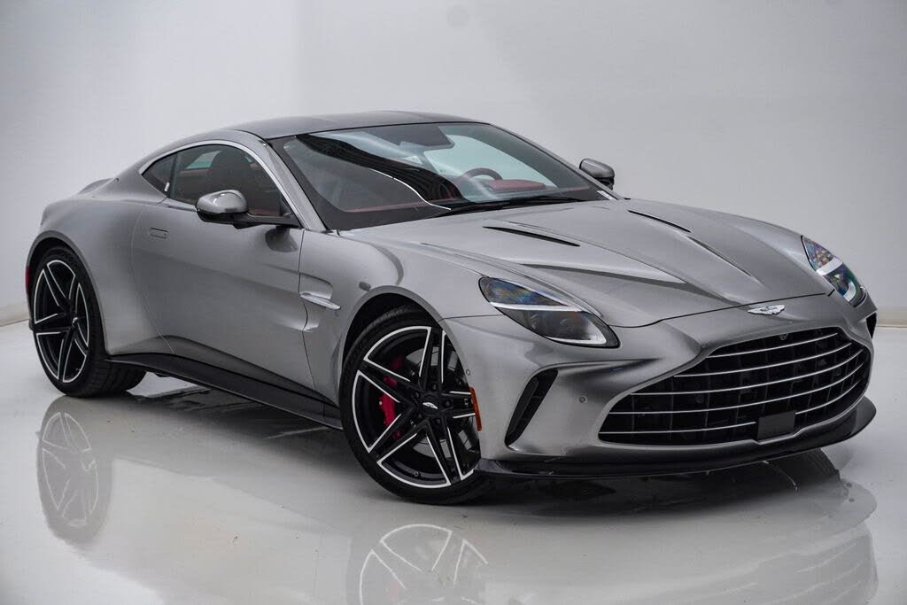 2025 Aston Martin Vantage Coupe RWD photo 3