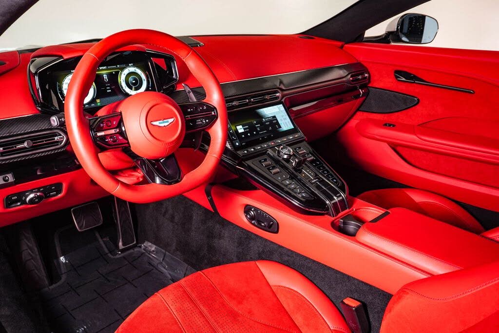 2025 Aston Martin Vantage Coupe RWD photo 23