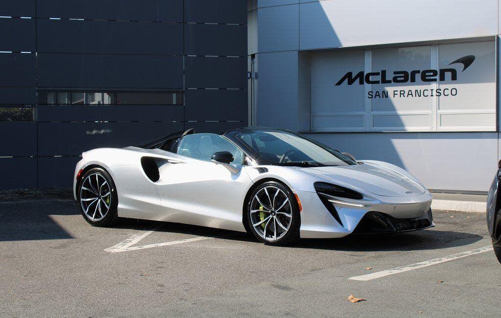 2026 McLaren Artura RWD photo 14
