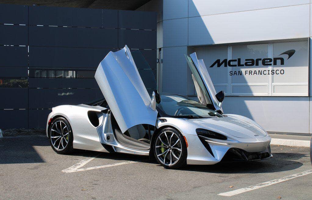 2026 McLaren Artura RWD photo 15