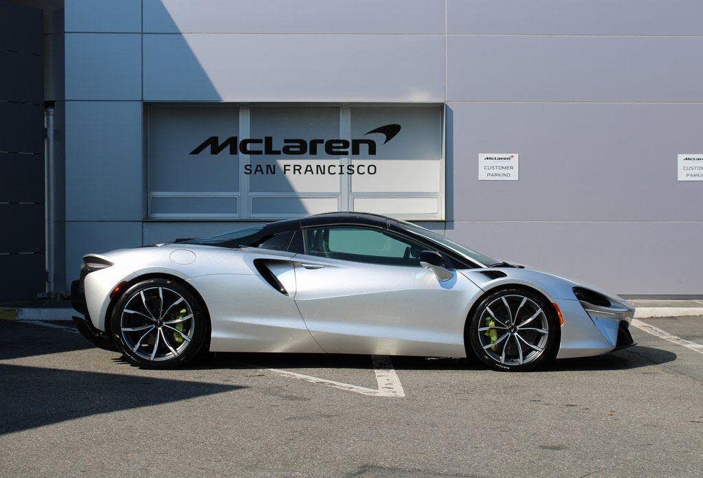 2026 McLaren Artura RWD photo 19