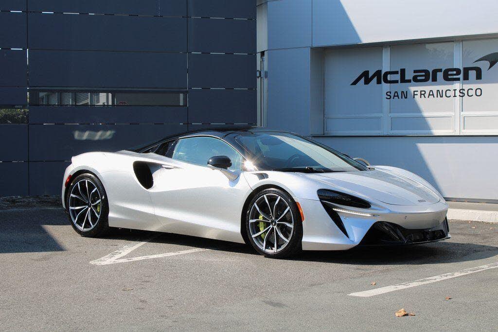 2026 McLaren Artura RWD photo 20