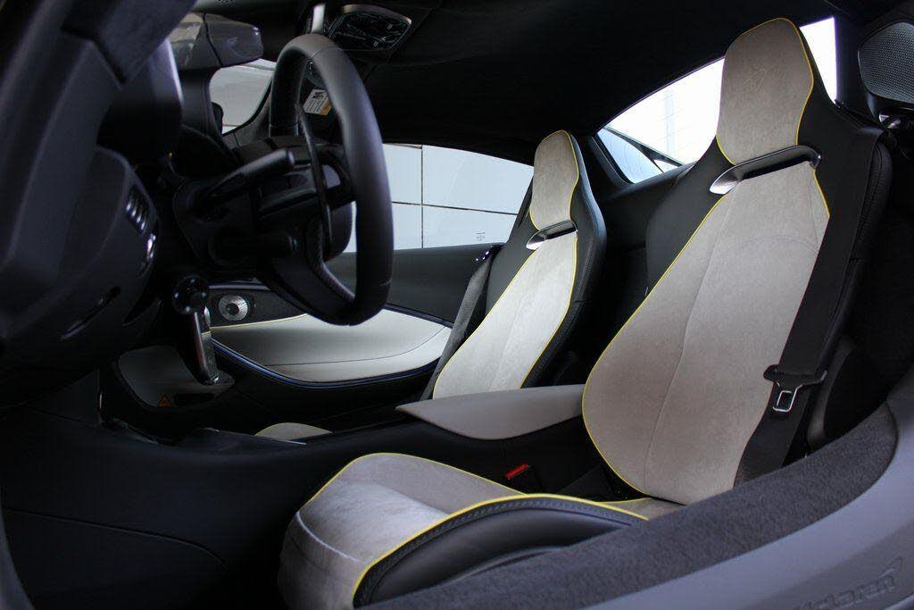 2026 McLaren Artura RWD photo 3