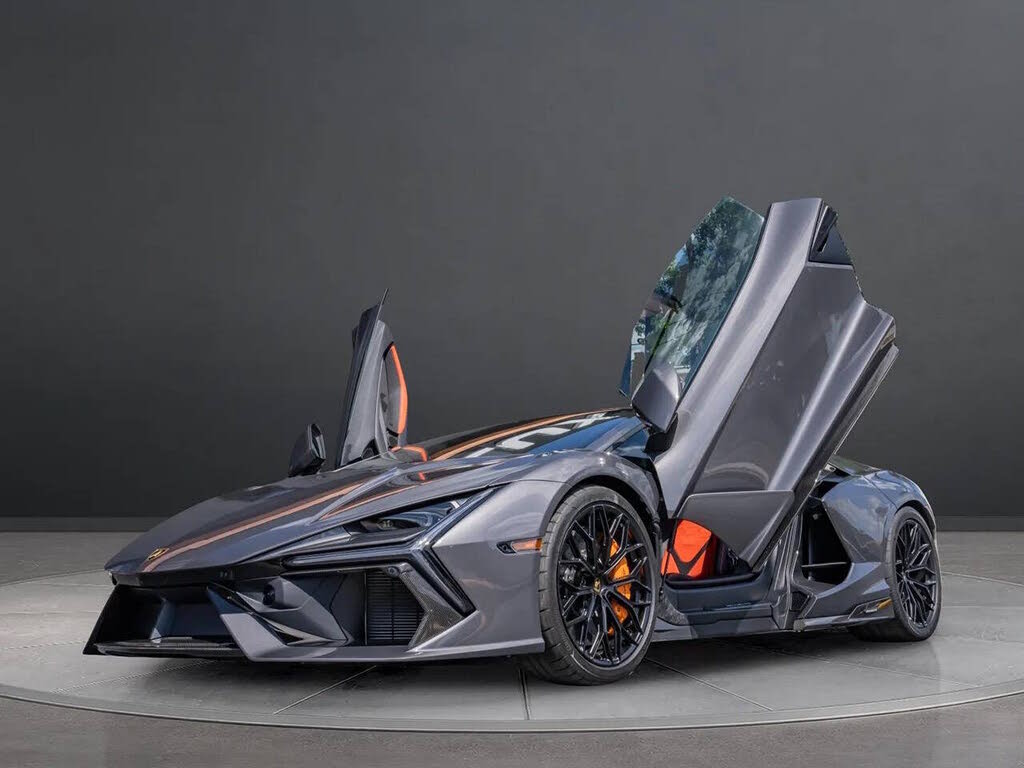 2025 Lamborghini Revuelto AWD