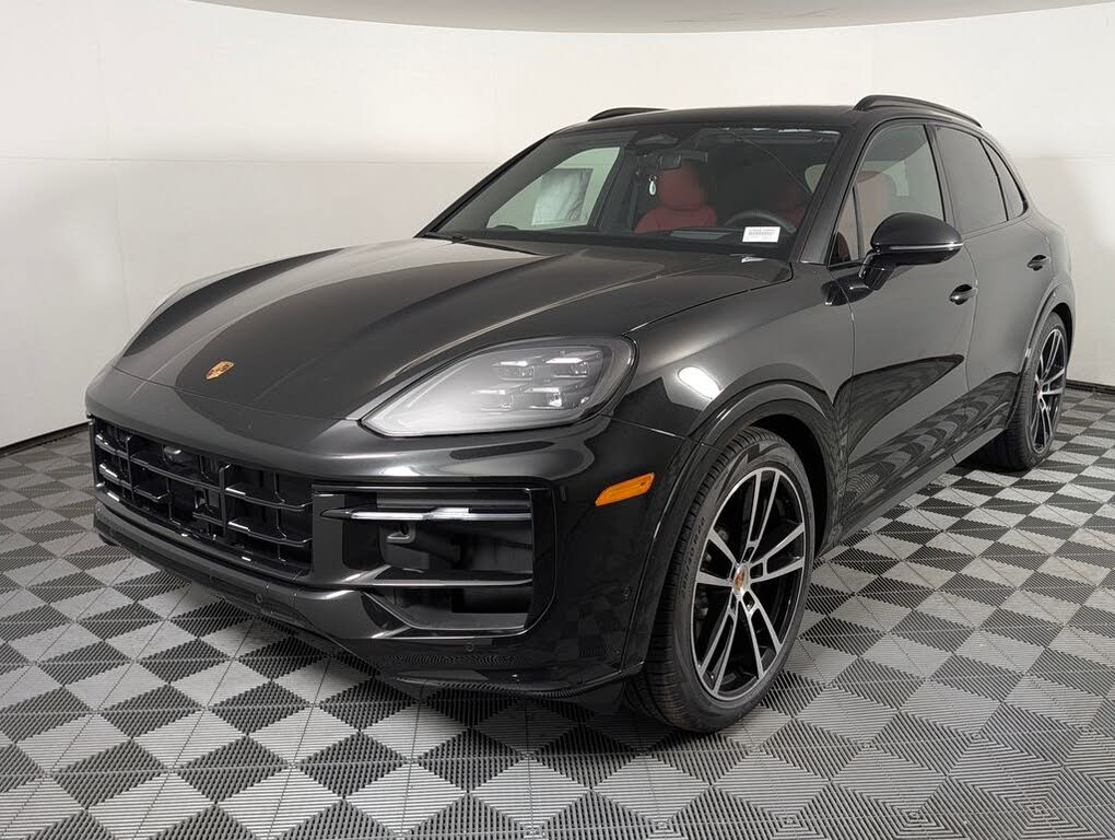 2026 Porsche Cayenne GTS AWD