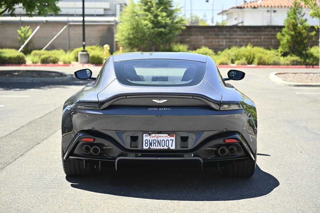 2020 Aston Martin Vantage RWD photo 8