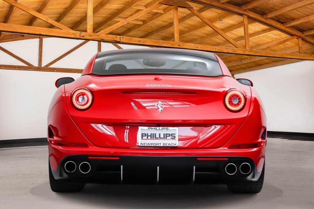 2016 Ferrari California T Roadster photo 4
