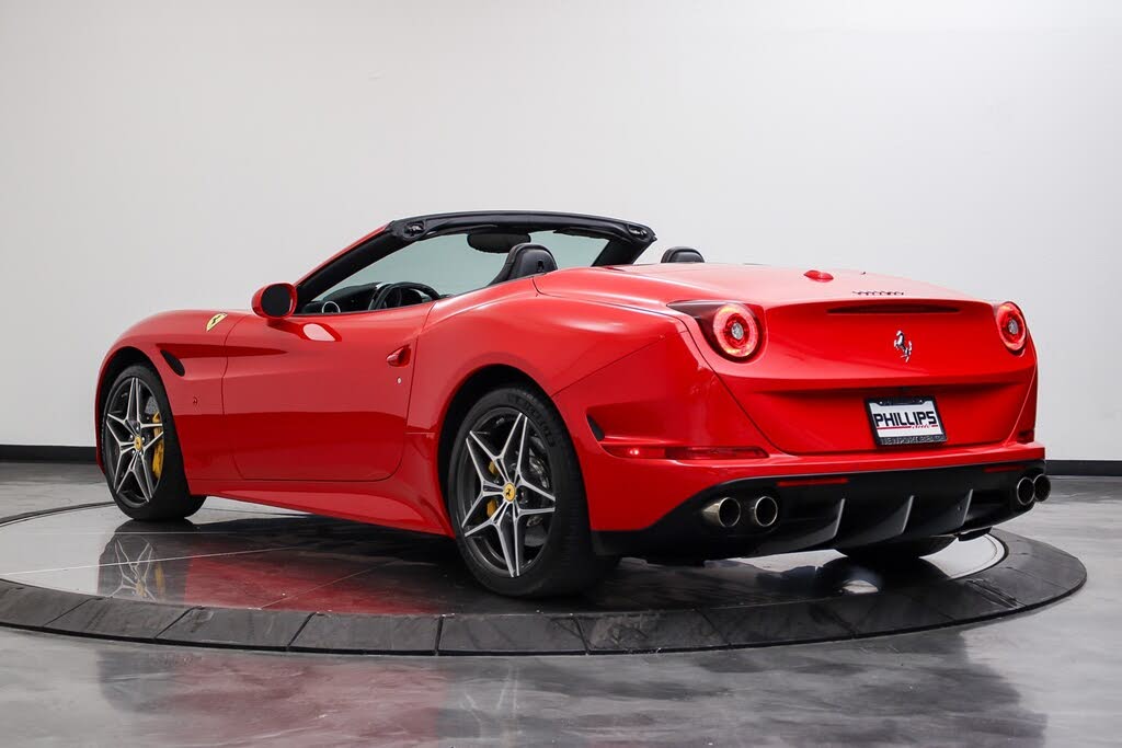 2016 Ferrari California T Roadster photo 9