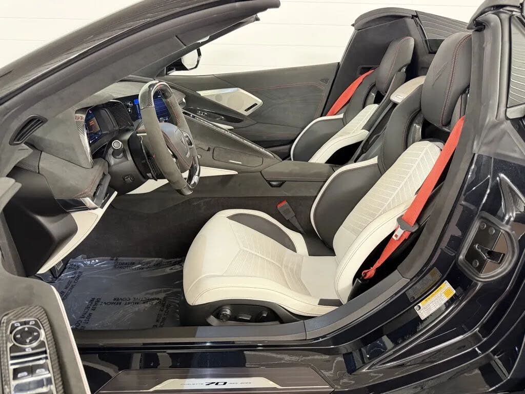 2023 Chevrolet Corvette Z06 3LZ Convertible RWD photo 11