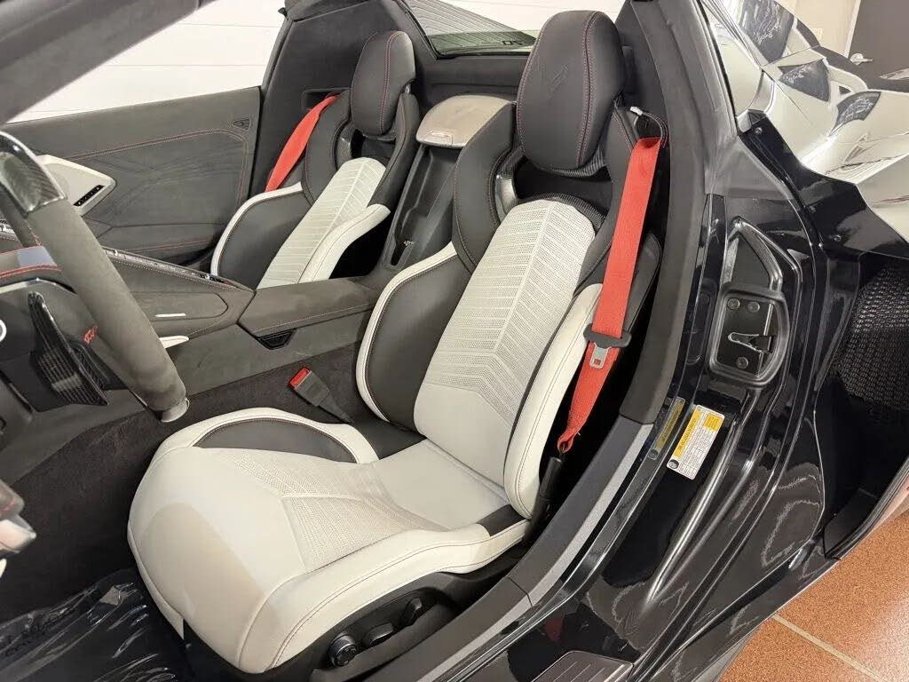 2023 Chevrolet Corvette Z06 3LZ Convertible RWD photo 12