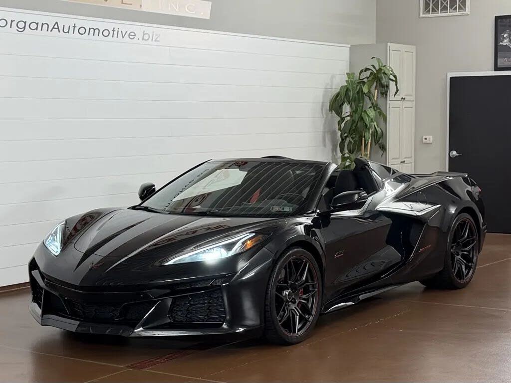 2023 Chevrolet Corvette Z06 3LZ Convertible RWD photo 7
