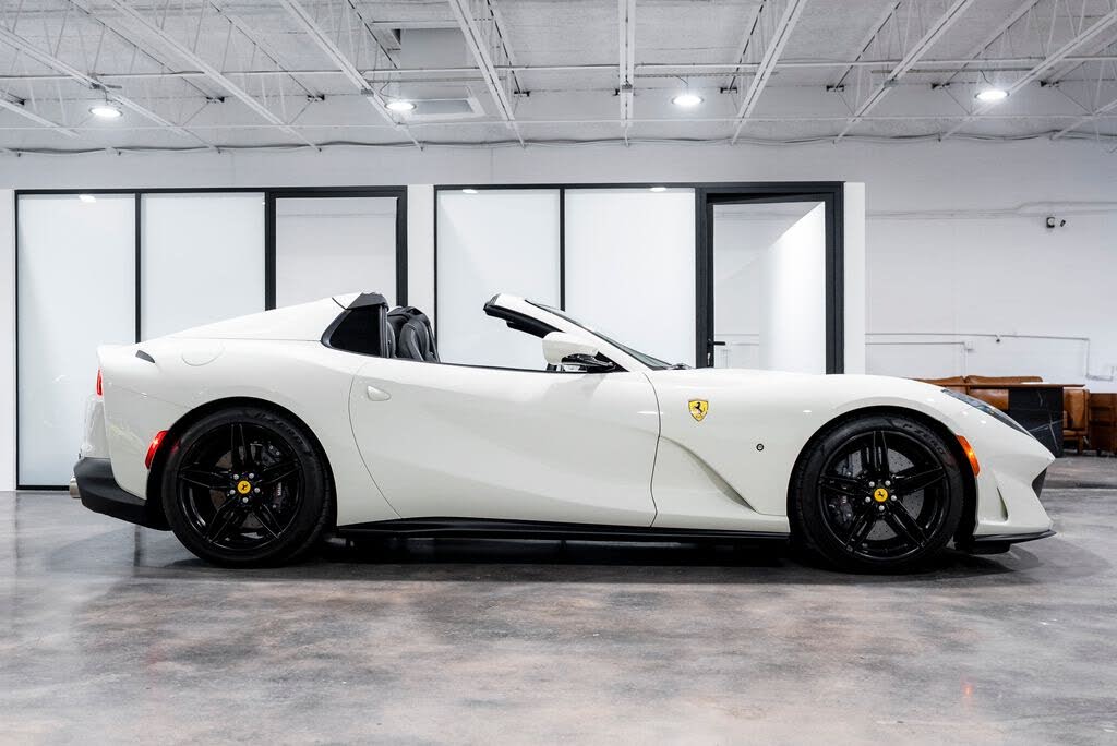 2023 Ferrari 812 GTS Convertible RWD