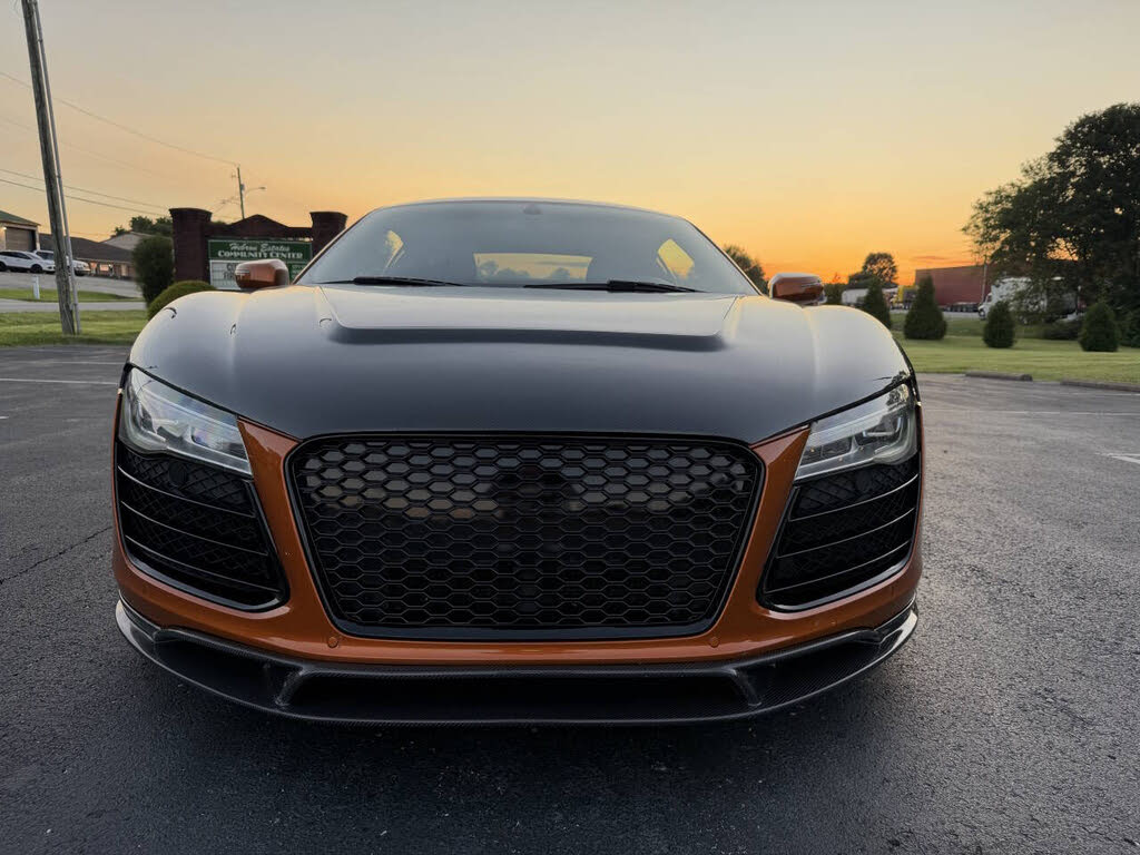 2014 Audi R8 quattro V8 Coupe AWD photo 11 of 24