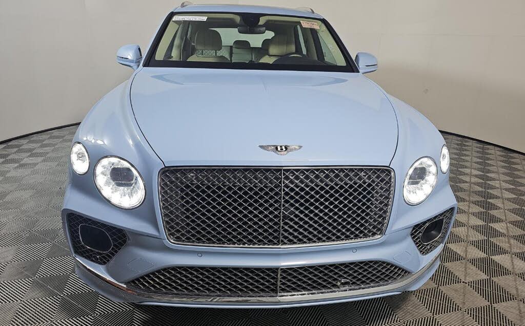 2021 Bentley Bentayga V8 AWD photo 3