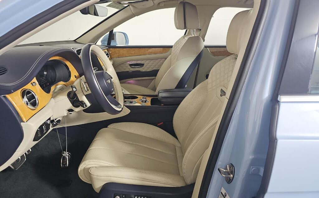 2021 Bentley Bentayga V8 AWD photo 8