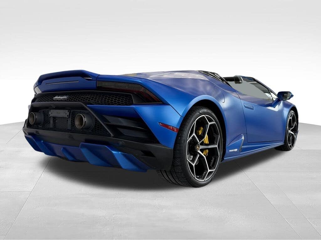 2022 Lamborghini Huracan LP 610-2 EVO Spyder RWD photo 8 of 23