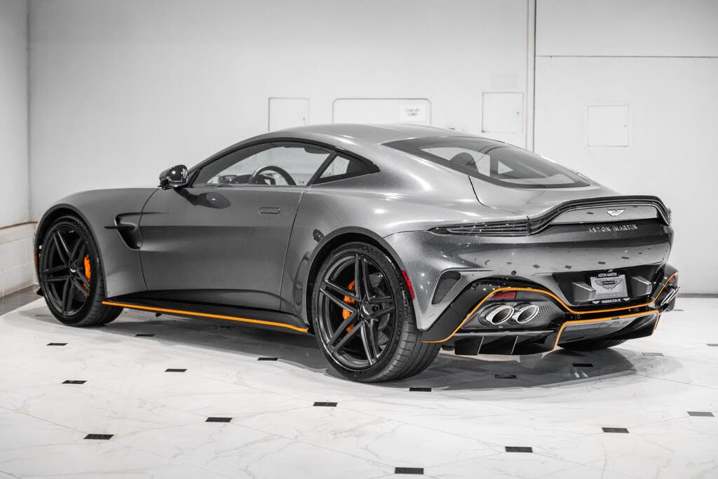 2025 Aston Martin Vantage Coupe RWD photo 2