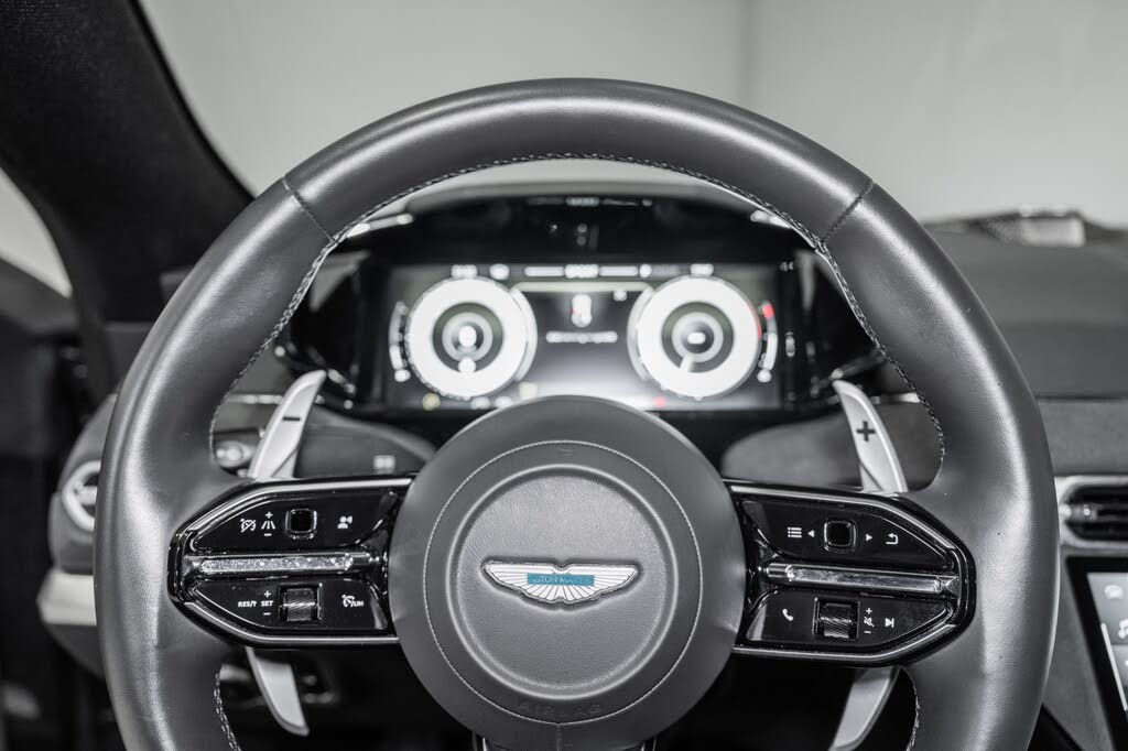 2025 Aston Martin Vantage Coupe RWD photo 11