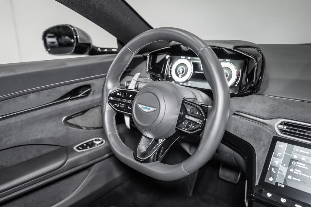 2025 Aston Martin Vantage Coupe RWD photo 19